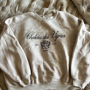 Chateau des Vignes Cream Sweatshirt